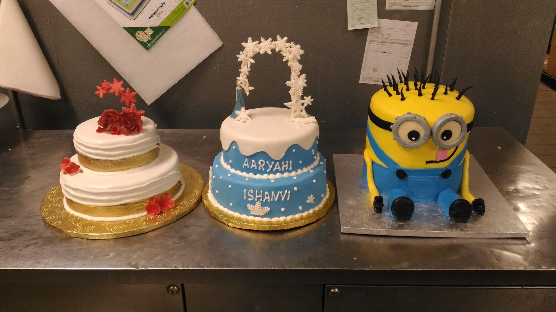Custom cakes, made eggless