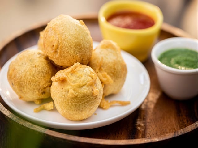 Aloo Bonda (4 Pcs).