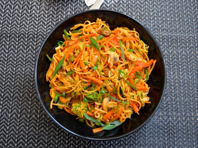 Veg Schezwan Noodles.