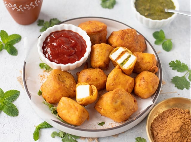 Paneer Pakoda.
